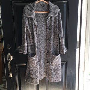 Women’s long cardigan sweater